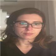 Insegnante di Italiano per studenti stranieri.
Attualmente, risiede a Bologna, città in cui insegna.